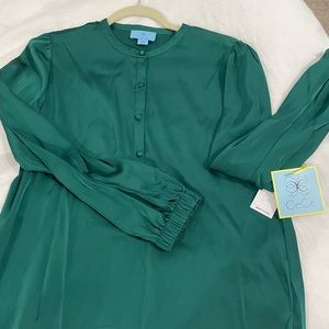CeCe Long Sleeve Split Round Neck Button Front  Blouse NWT